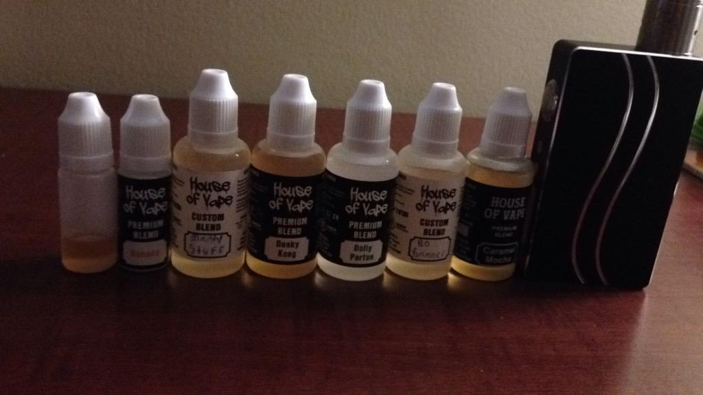 Be_mossy's tweet photo. Some premium blends and two custom blends from a great Vape shop. #drippers #sigeli #newjuice #cloudsfordays http://t.co/c7qLpimyAd