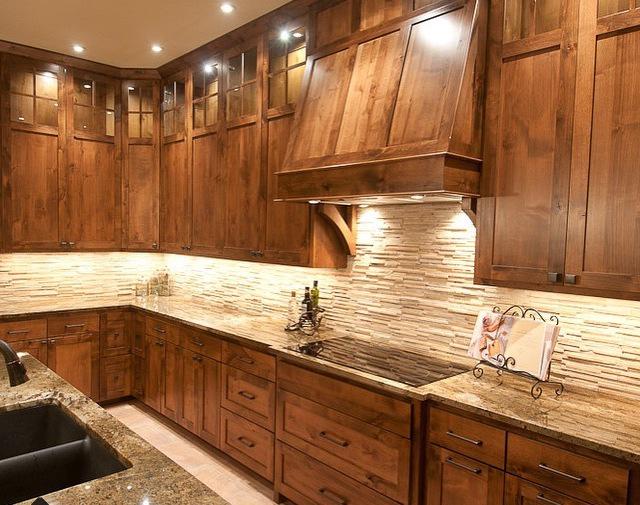 Rustic inspired kitchen. How many likes for this one? #woodcabinets
rtacabinetstore.com