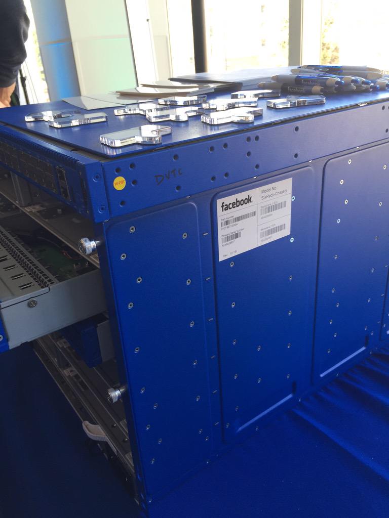 <a href="/MarkITx/">MarkITx</a> attending #OCPSummit2015 to build a better community <a href="/FrankMuscarello/">Frank Muscarello</a> @FrankFrankovsky