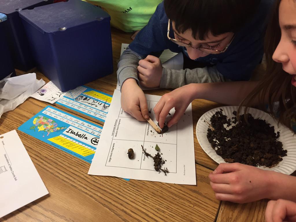 MsRicks3rdGrade's tweet photo. Look at those pedologists investigating the components of Fairfax County soil! http://t.co/cTG6s6Gh3g