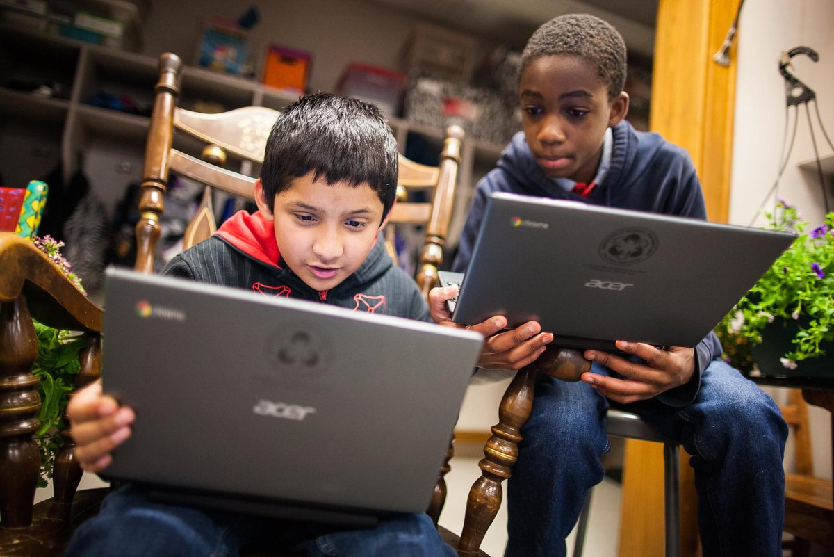 GoogleForEdu's tweet image. Start learning straight out of the box with Chromebooks for Education. Get started today. goo.gl/5ZnZQu