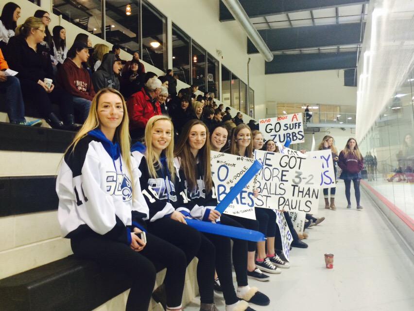 SabreCouncil's tweet photo. Sabre students come out and cheer on the boys hockey team as they play in game #2! #GoSabres 🔵⚫️ http://t.co/K7s5SyKQ8c