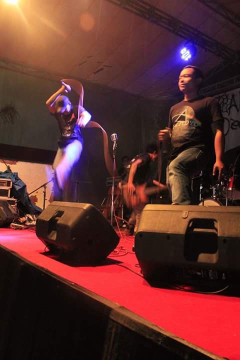 my friend is dead, your fuck'n day #StreetWarrior #lyrick