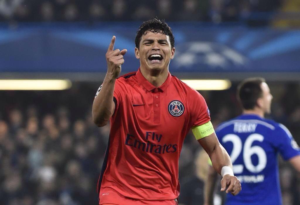 Histoire_du_PSG's tweet photo. Paris est magique ! http://t.co/enEdv1CMAG