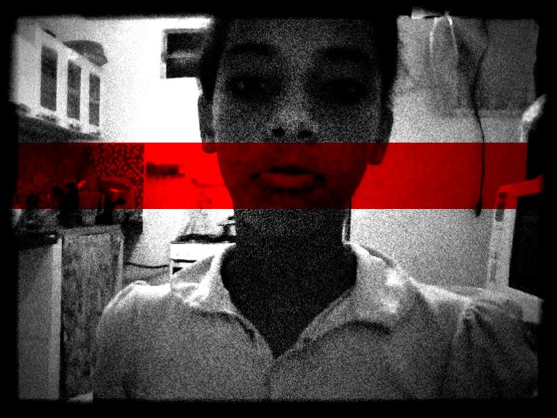 micaelesuelen12's tweet image. acabei de pegar esse efeito perigo no #cameratoy #webcamtoy