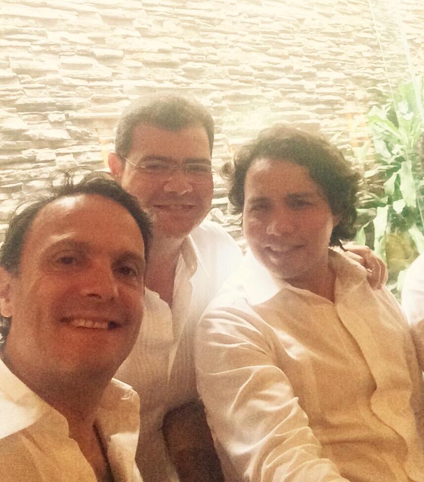 JorgeLWolpert's tweet photo. Con el Alcalde de Veracruz @RamonPooAlcalde, el alcalde de Minatitlan @hector_cheng y Max Trejo, Secretario Adjunto http://t.co/pLQcMn9ipe