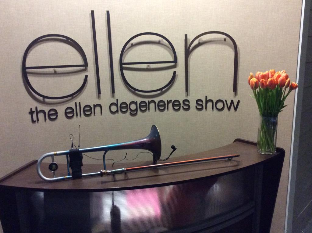 STUDBONE_KW's tweet photo. #tv #allwaysfun  @Parkermpcs @TheEllenShoww http://t.co/Tbg07yfVfA