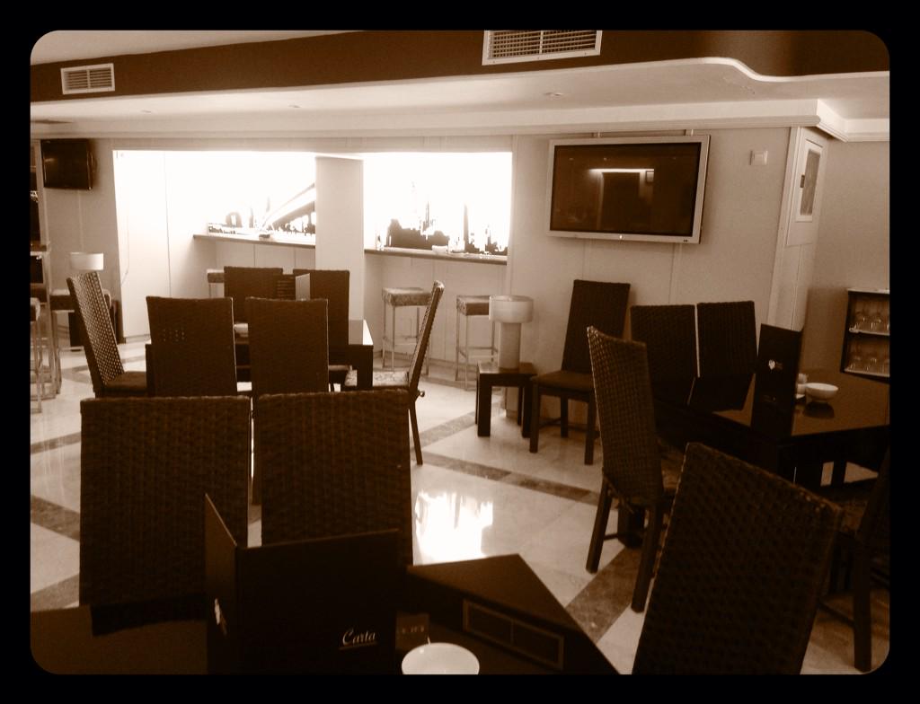 LaplayaCuenca's tweet photo. Aun no conoces Gastrobar Pit's??? Ven a visitarnos en la calle Fermín Caballero n4 http://t.co/yOWwQpdMF9
