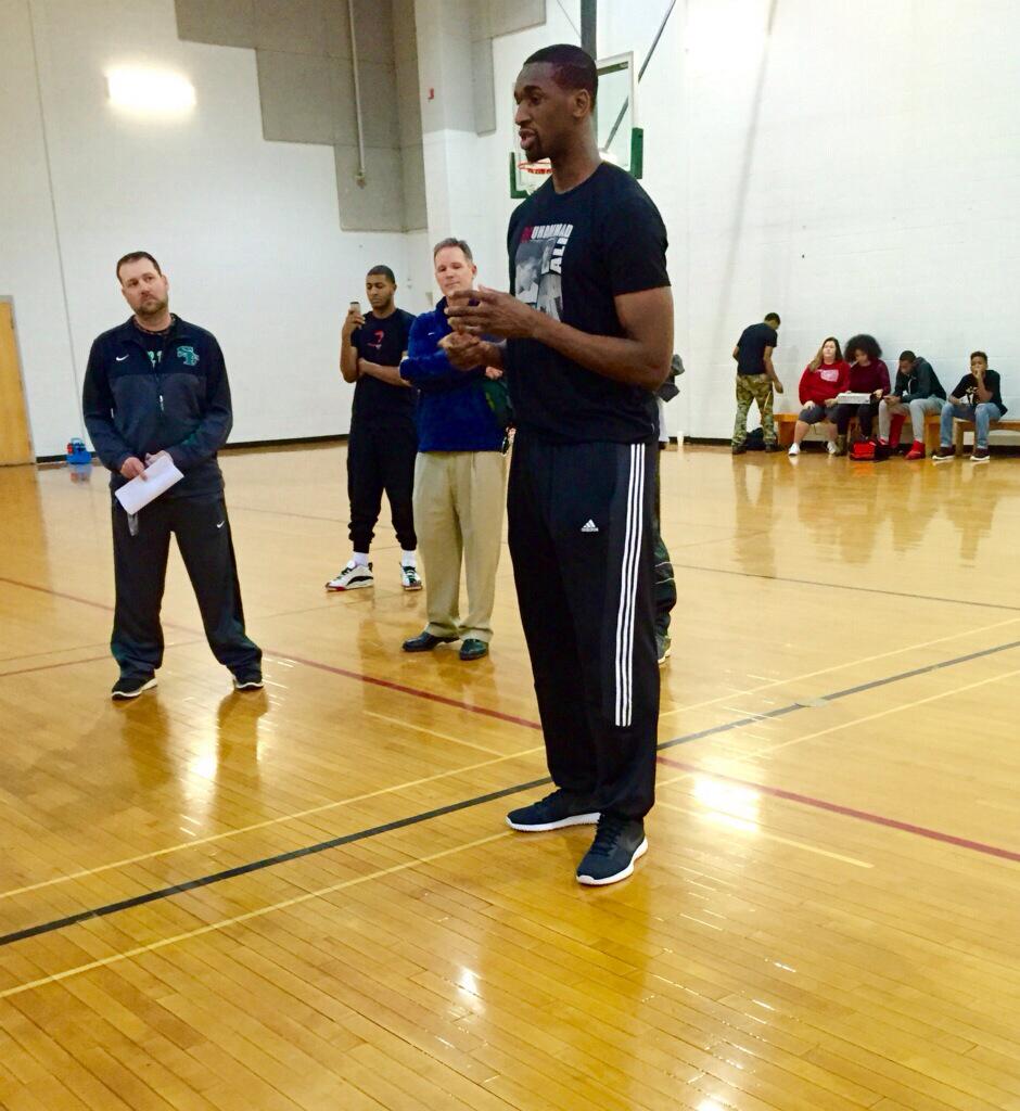 CoachHatchett's tweet photo. Thxs Coach Hardaker &amp; @EkpeUdoh 4 coming up &amp; inspiring our team #StateChamps05  #NBA #Clippers #wolfnation #pride http://t.co/lreWFATXT9