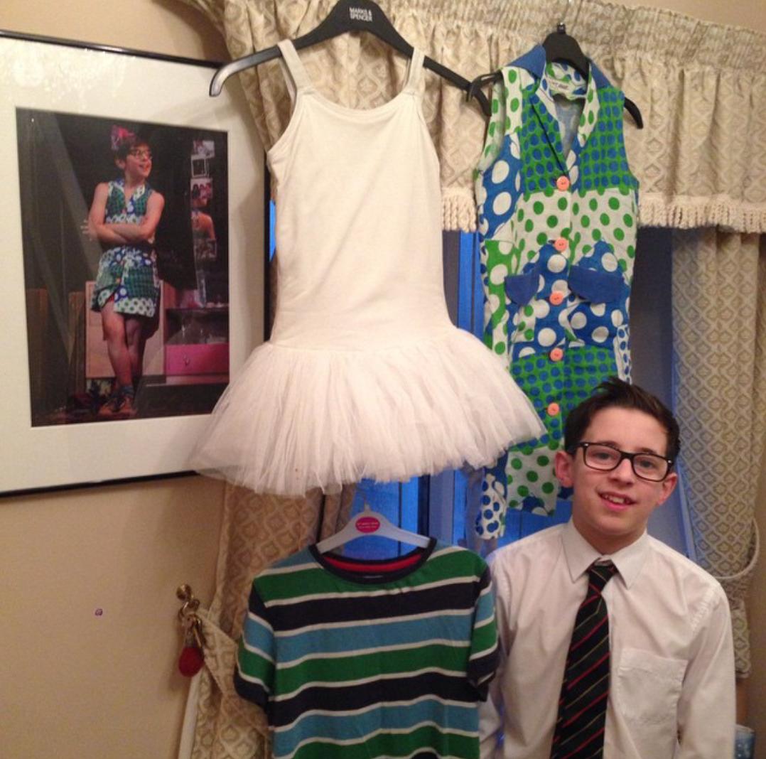 omuricehunter's tweet photo. 꿀귀여움 ㅜㅜ #zachatkinson #michael #billyelliot #@zachaky2001 http://t.co/1vGqsMNOcL