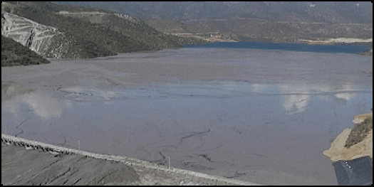CNNChile's tweet photo. Minera Los Pelambres: Los efectos tras el fallo de la justicia http://t.co/T7jpY8htTS #CNNChile http://t.co/N516h8AeUG