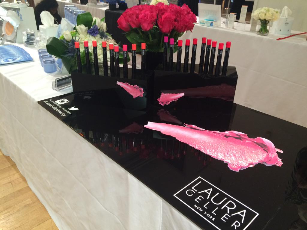 LauraGeller's tweet image. Our beautiful booth at the #CewDemo! @CEWinsider #LauraGeller