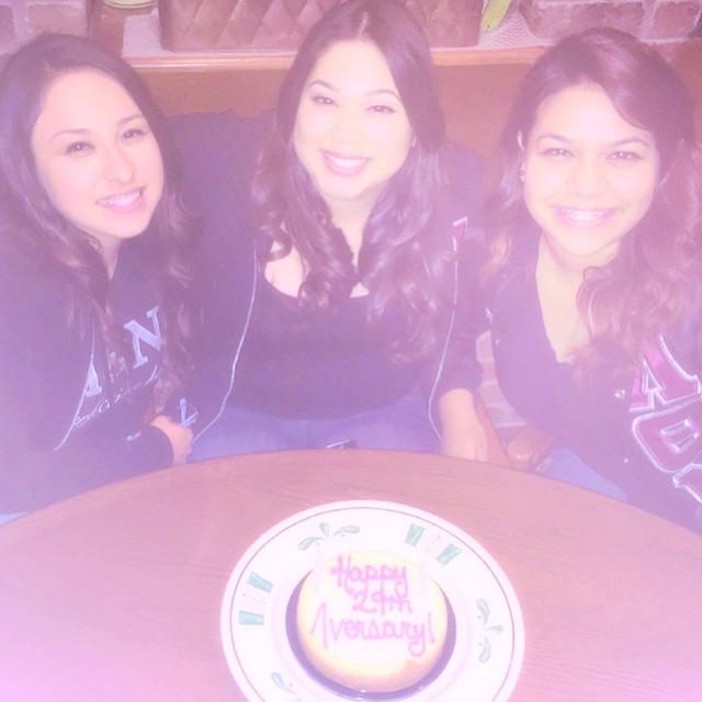 Lambdas1986's tweet photo. LAMBDAversary Dinner 💘 TWENTY-NINE years... #LOVE #LambdaThetaNu #MarvelousMu by ucrlambdas http://t.co/1FmjwxyrND