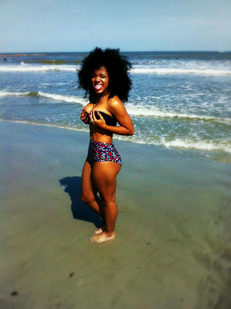 King_Bdon's tweet photo. "@BlackGirlsWinni: Bikini season ❤❤❤🙈😍😍 http://t.co/A91U2Efhnt"