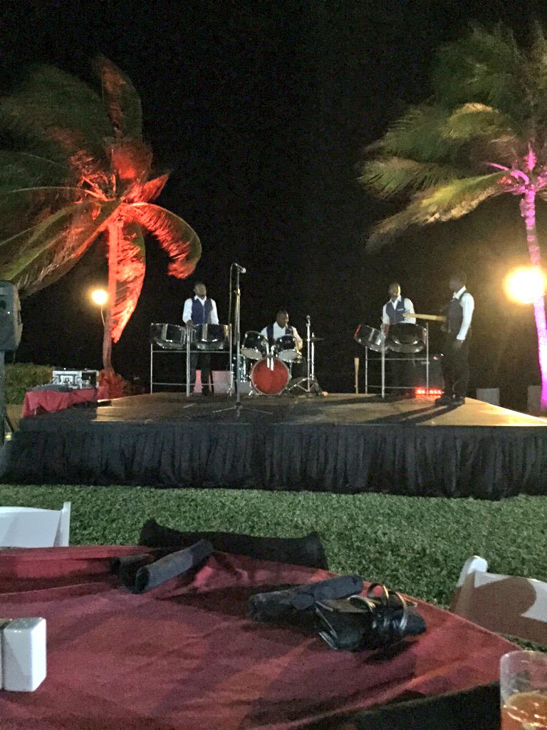 davidcrow's tweet image. Evening on the beach. #notreallife #jamaica