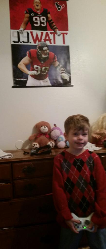 ctink8189's tweet photo. @JJWatt For only $5 i have made my son a very happy kid lol http://t.co/ewRu5MMU8T