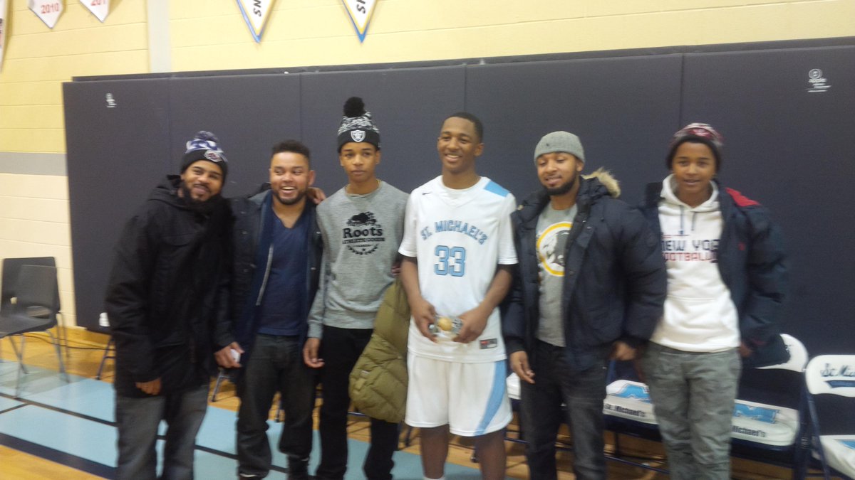TCDSBoutreach's tweet photo. Congrats to @smcs on an amazing season and another OFSAA Gold. #KKBOY #33 http://t.co/wtivy6Tlyv