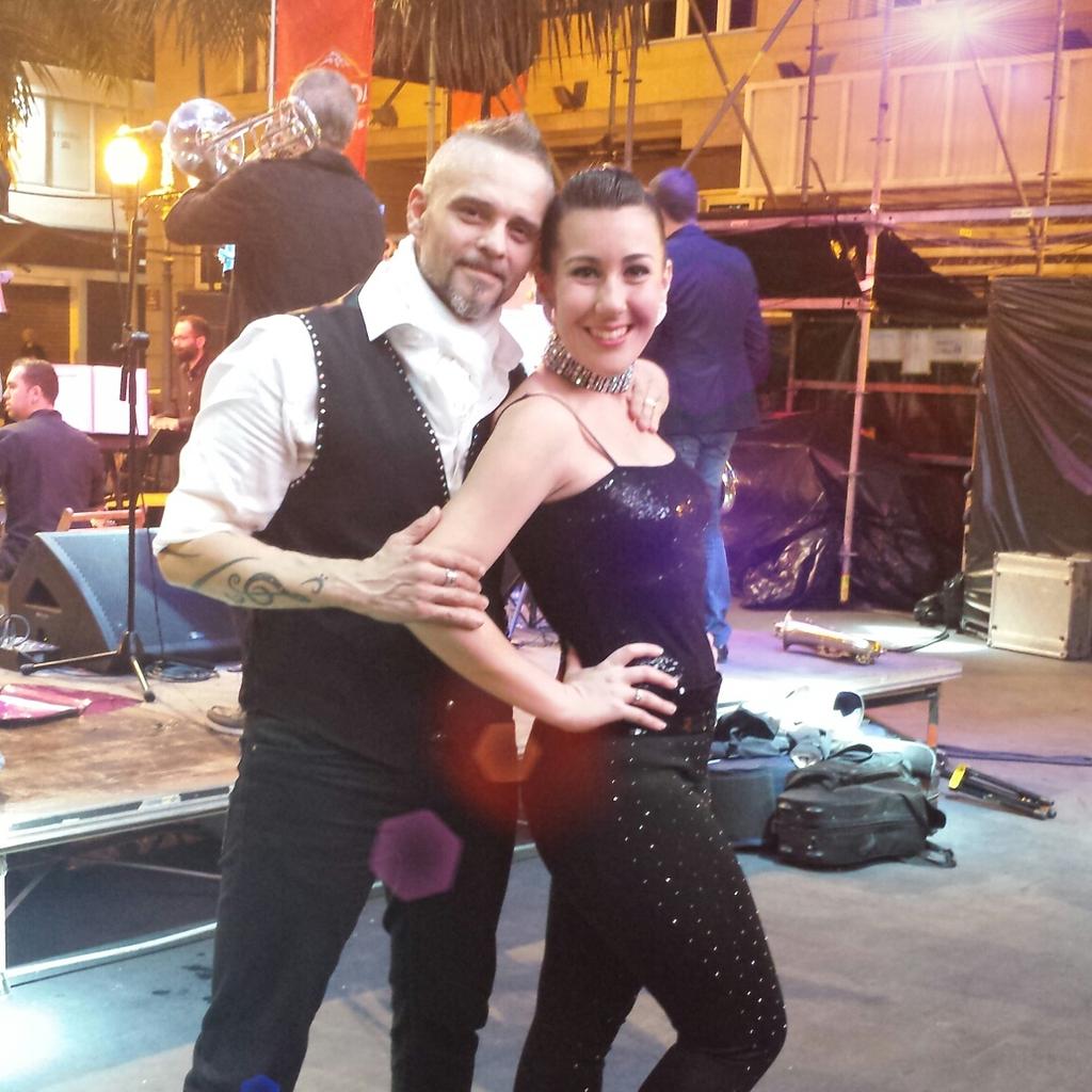 PURASALSAYSABOR's tweet photo. @PURASALSAYSABOR Nuevo Grupo de iniciación:
Lunes y Miércoles a las 19:00h
Clases impartidas por una pareja titulada. http://t.co/nSoWn2xVsW