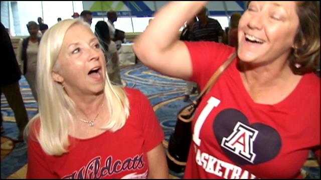 KVOA's tweet image. #Tucsonans swarm #LasVegas for the #Pac12 Tournament. More Info: bit.ly/1Bt5WoS