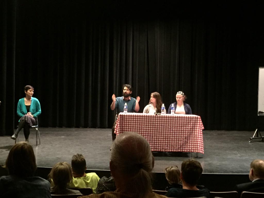jenrmeyer's tweet photo. #KelownaRTHE #townhall #environmentalchange #pardigmshift http://t.co/zI56qm2o5v