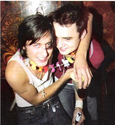             !!
Happy Bday Pete Doherty 