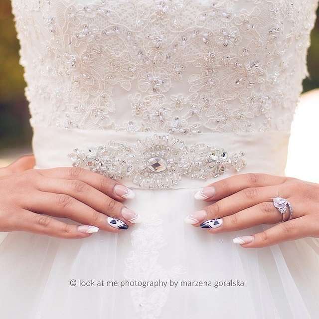PHOTOS: 31 real brides show off their gorgeous manicures. bit.ly/1Fd018X