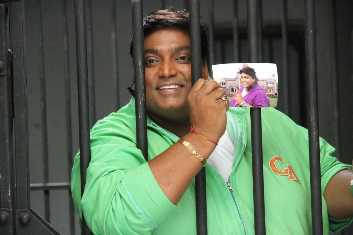 Watched #HeyBro yet? What are you waiting for!

Book your tickets here: bit.ly/HeyBroBookTick…