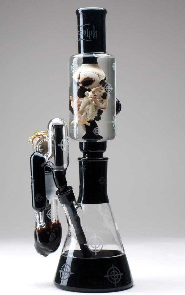 HerbBudman's tweet photo. Pretty freakin awesome ... #StayLifted #AlienBong http://t.co/2KxEhAOrfd
