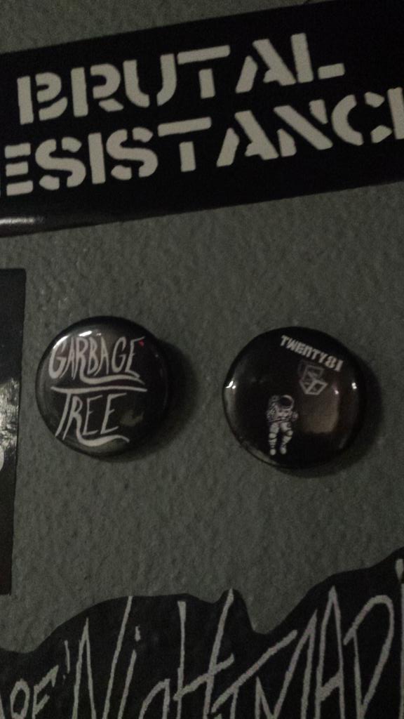 Garbage_Tree's tweet image. Tonight has been dope. OMD is the shit.