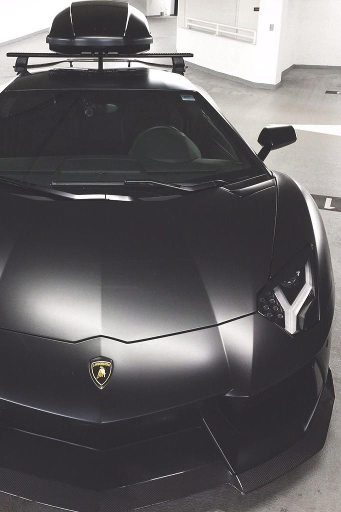 TheInsaneCar's tweet photo. This Lamborghini is 🔥🔥🔥 http://t.co/1lTCTPvmtA