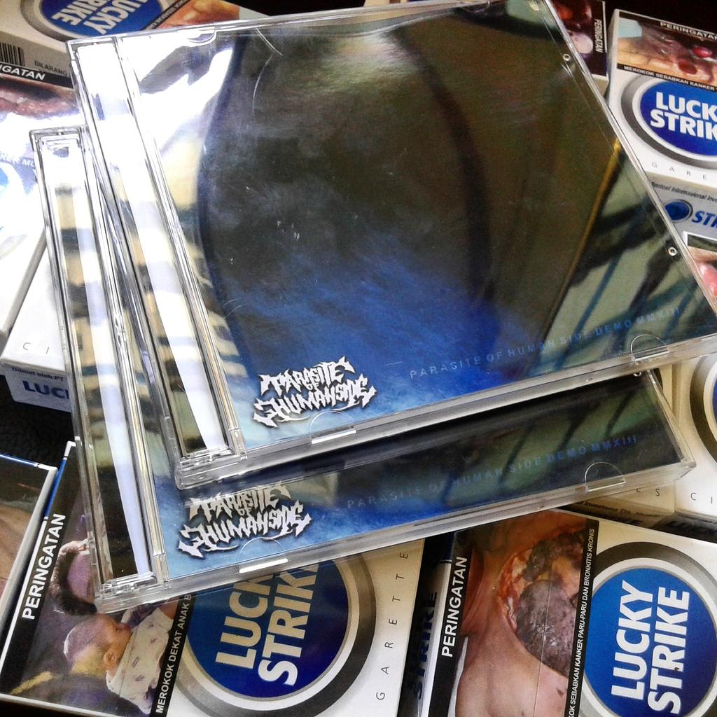 Cd demo MMXII nya sudah habis! dan ditunggu ya rilisan EP album kami via @EastbreathR . yeah \m/