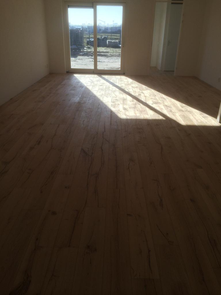geurts_erwin's tweet photo. Projekt: Maximastraat, geweldige vloer in houtlook finisch . http://t.co/zLoetbFdwK