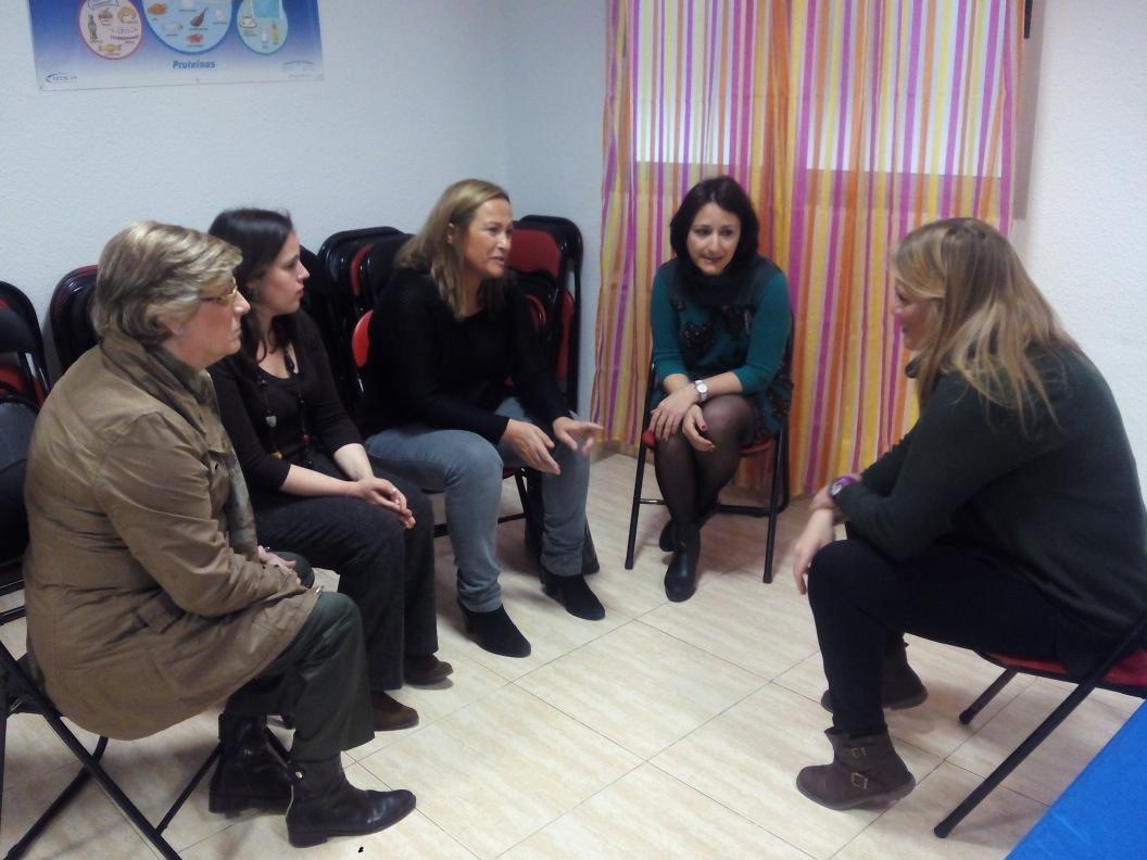 bernalsanchis's tweet photo. Firmando el Convenio de Colaboración con la @AVDiabetes y estrechando lazos para dar a conocer esta patología http://t.co/1aLBqvGX46