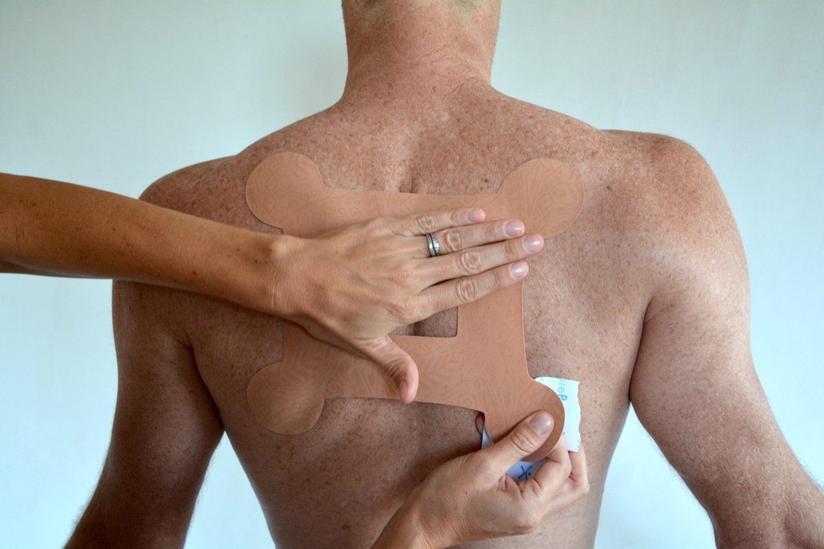 dynamictape's tweet photo. #PosturePals BOX for discouraging round shoulders-a great alternative application #dynamictape http://t.co/lj0dhGUxhr http://t.co/1J1CIg9H4i