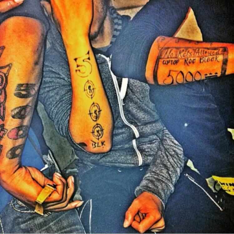 5mg_Zay's tweet photo. 〽️⛽️🅰🆖💩 Definitely #WitDaShitz ⛳️💂🔫💉💯 http://t.co/LtA5lzTvy8