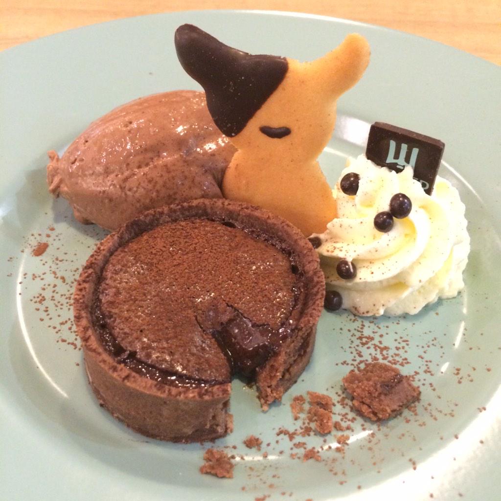 _eatateeaten's tweet photo. Wicked siam sq1 ชั้น 5 อีกหนึ่งร้านของเชฟพล ร้านตกแต่งได้สวย บรรยากาศก็สบายๆ มีขายทั้งของคาวของหวาน���ลย #อร่อยไปแดก http://t.co/WkOSjGdqlM