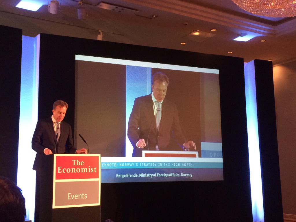 Lille_Caro's tweet photo. Minister Brende speaks to #Arctic #resources #cooperation #development #EconArctic #Oslo http://t.co/b96BznRX17