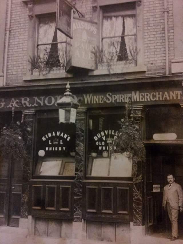 Hand and Flowers pub tweet media