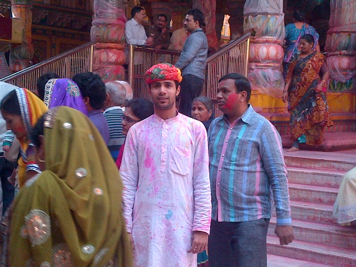 rupals22's tweet photo. #Brajkiholi .. http://t.co/MZ3zpcdzt3