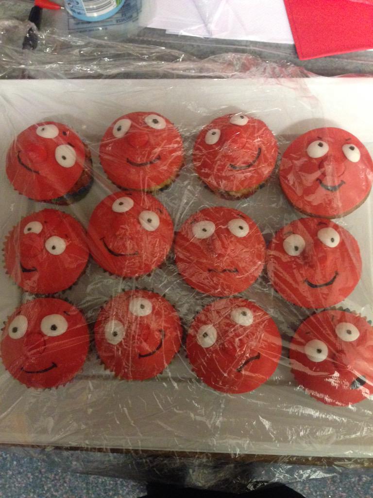 PinkLpink466's tweet photo. Farnham branch ready for the bake sale!  # funny for money! http://t.co/UecPDKgKTe