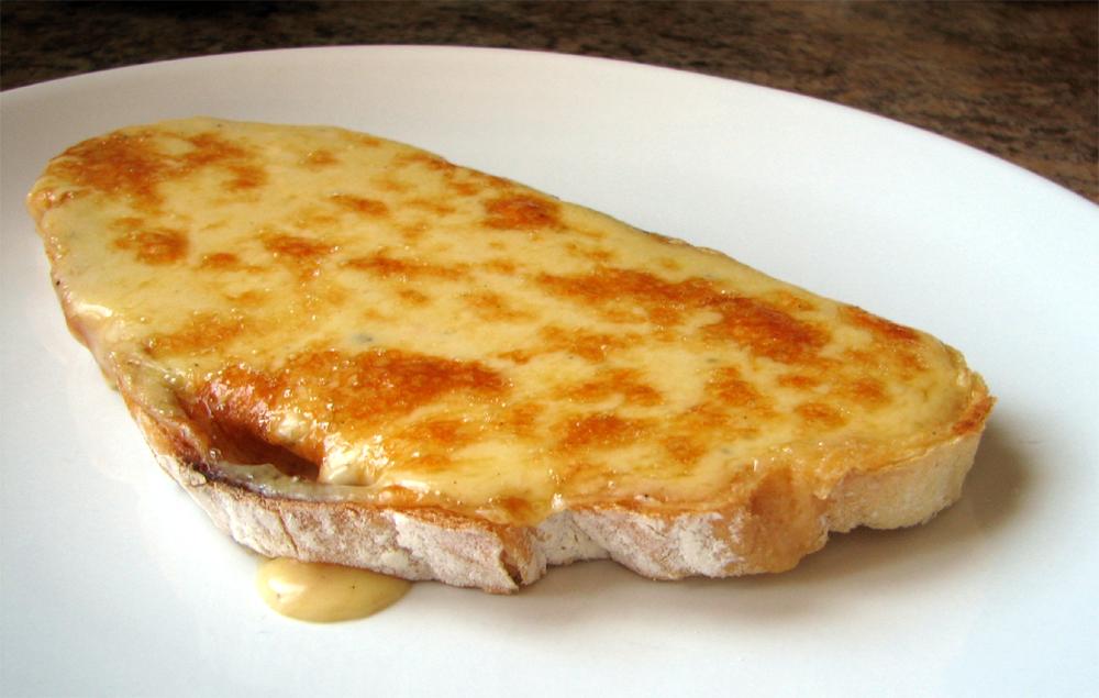 Historically cheese is eaten with mustard to break down the fat in the cheese & help the digestion #perfectsnack