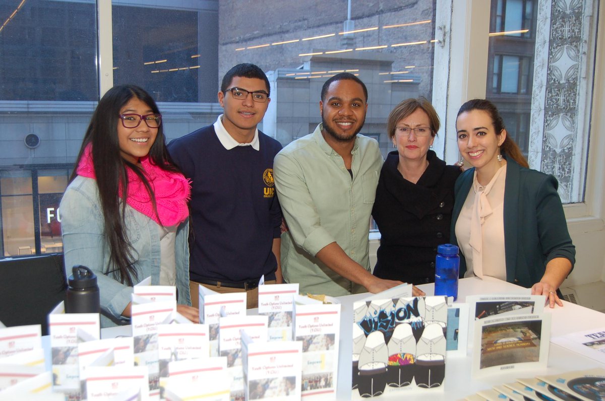 GenslerChicago's tweet photo. #GenslerChicago hosts a #CommunityServiceFair to learn about community outreach programs in the Chicago area http://t.co/m5PB2jbBRP