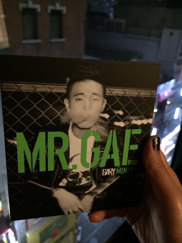 cathroman's tweet photo. Mr gae album! #lifecomplete #kanggary #mrGae @kanggary58 http://t.co/VH6B4OUZj1