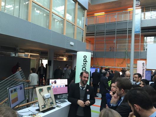 PaulLabrogere's tweet photo. @ESoubiran presente la demo sur la haute dispo  des systemes critiques #systemx15 http://t.co/2veVx707Cl