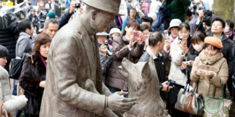 fathiyazhar's tweet photo. Terharu, hachikoo 😭 "@kompascom: Setelah 90 Tahun Akhirnya Hachiko Bertemu Tuannya http://t.co/br9oTMIpcO http://t.co/W2ujNmJZmc"
