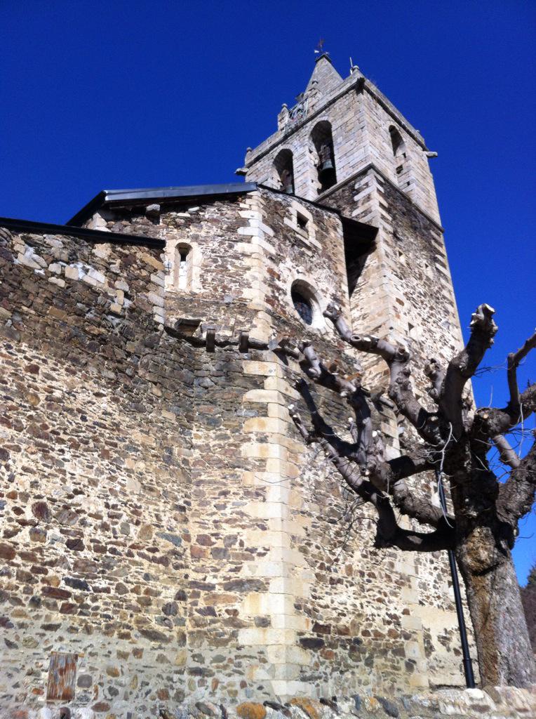 puigbertjosep's tweet image. Visita a #Llivia i a les obres aturades de l'escorxador #transfronterer #Ur. Aviat es reprendran