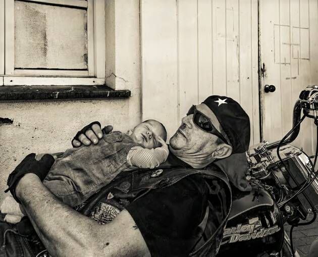 provida_a's tweet photo. Vamos a ir los dos en moto, porque defender la vida es también cosa de hombres...
http://t.co/giMPMwAg0c
#YoVoy14M http://t.co/oRUDw2rrE6
