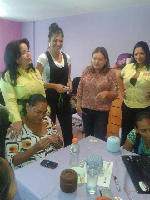 IMMUJER_BNA's tweet photo. https://t.co/gfQJYrSpJK http://t.co/iT1w0cIkia