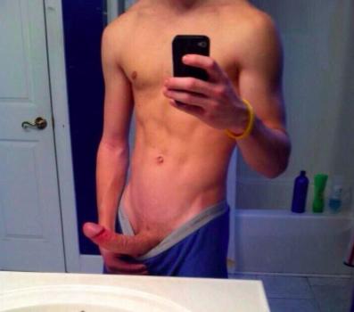 VirgemGay's tweet photo. Oie 😍😉 http://t.co/OrqF0N0aBE