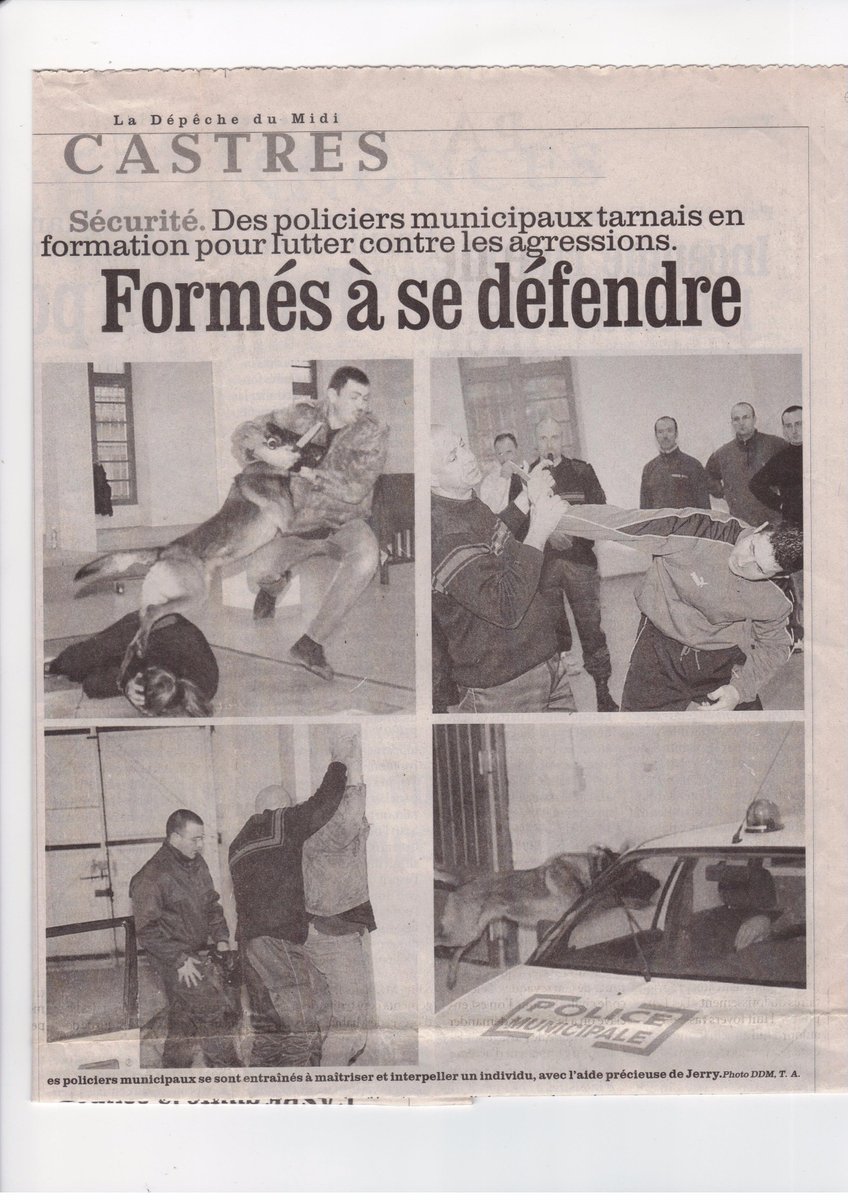 Formation Police Municipale.
Éffectuer avec Jerry chien d'attaque policier,superbe journée .